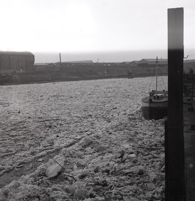 Ice flowing down the river Tees - Winter 62/66