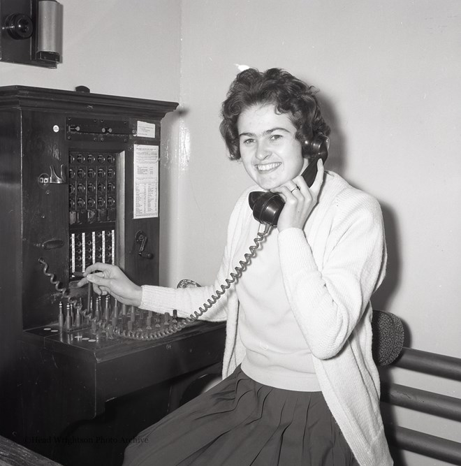 H. W. Eaglescliffe Telephonist