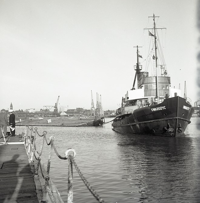 Tema Dock Gate Leaving Middlesbrough