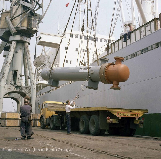 Loading of Pemex heat exchanger Liverpool Docks