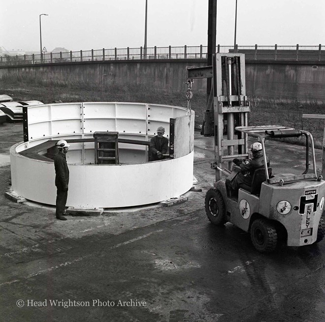 Bill Page, chief inspector at the Eaglescliffe iron foundry tests for accuracy of segments for the new Selby mine against a master ring.
Railings in background is Yarm Road and Short Hill still exists (c2022).