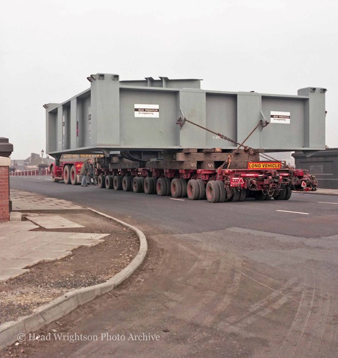 117 tonne structure on back of Sunters wagon, crossing Victoria Bridge (Tees)