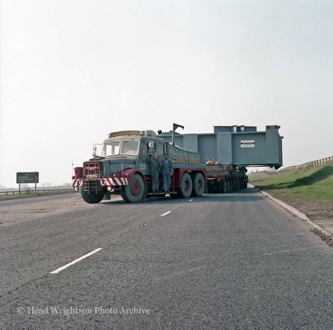 117 tonne structure on back of Sunters wagon, old A19 (Wolviston Road)