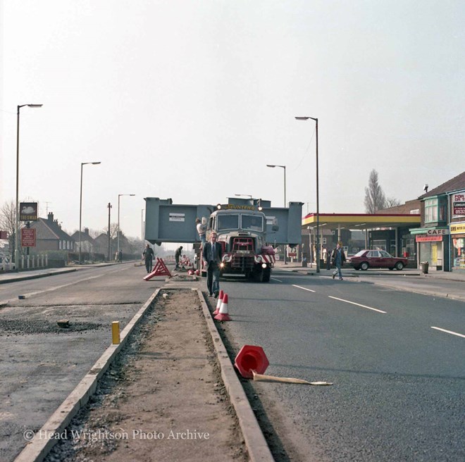 117 tonne structure on back of Sunters wagon, old A19 (Wolviston Road)