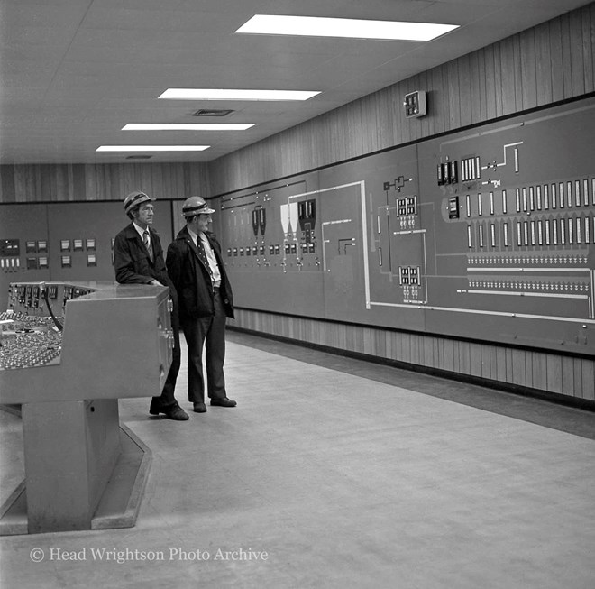 May 1978. EIIis Page and Fred Fly of HWPEL in the control room of No 3 Sinter Plant, BSC Ravenscraig.