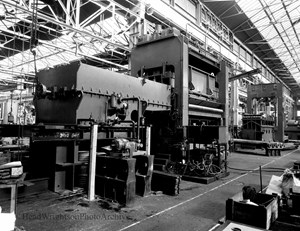 HWM4704
