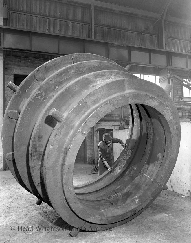 15 Ton Casting @ Steelcast of Top Shell of Crusher 