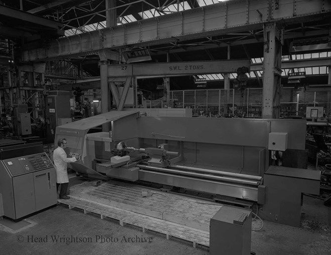 General views of control lathe