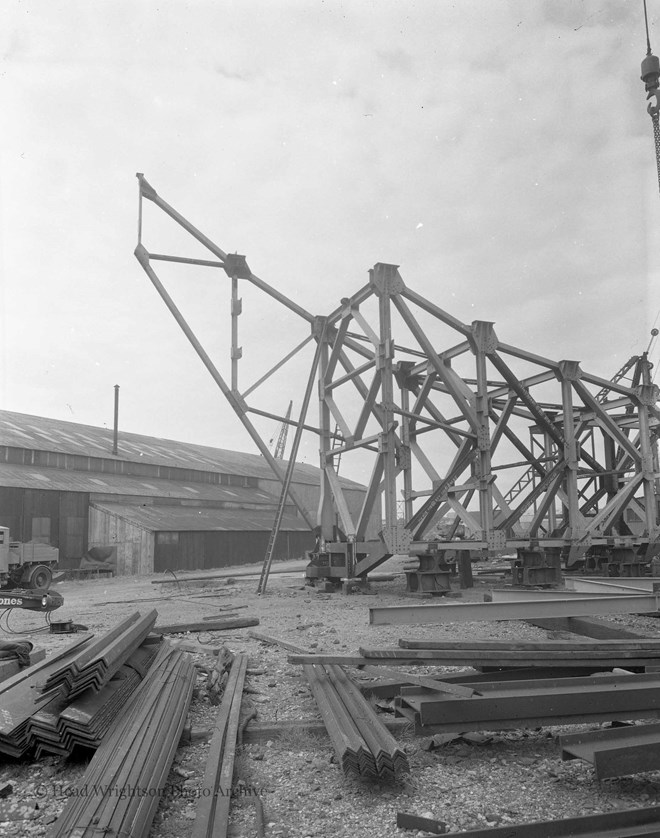 Erection of Jodrell Bank Radio Telescope