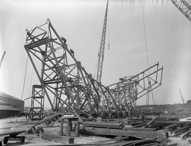 Erection of Jodrell Bank Radio Telescope