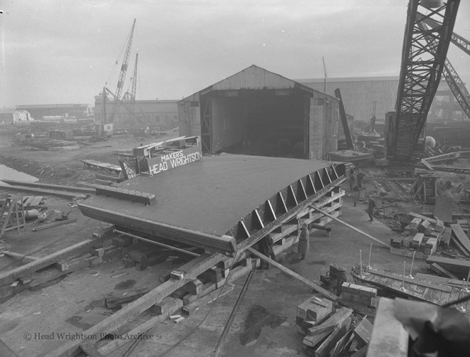 Second dock gate launch from crane skip