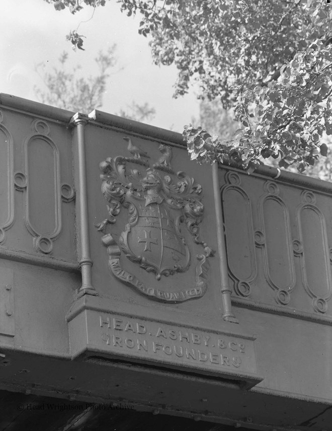 Old bridge (Normanby) Head Ashby