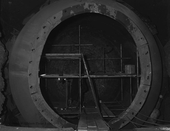 Cracks in L.D. vessel wall at Consett Iron & Steel Co.