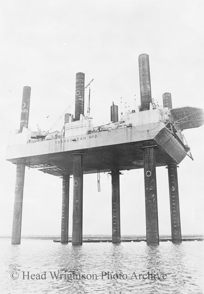 Copy photo - Sea legs in elevated position