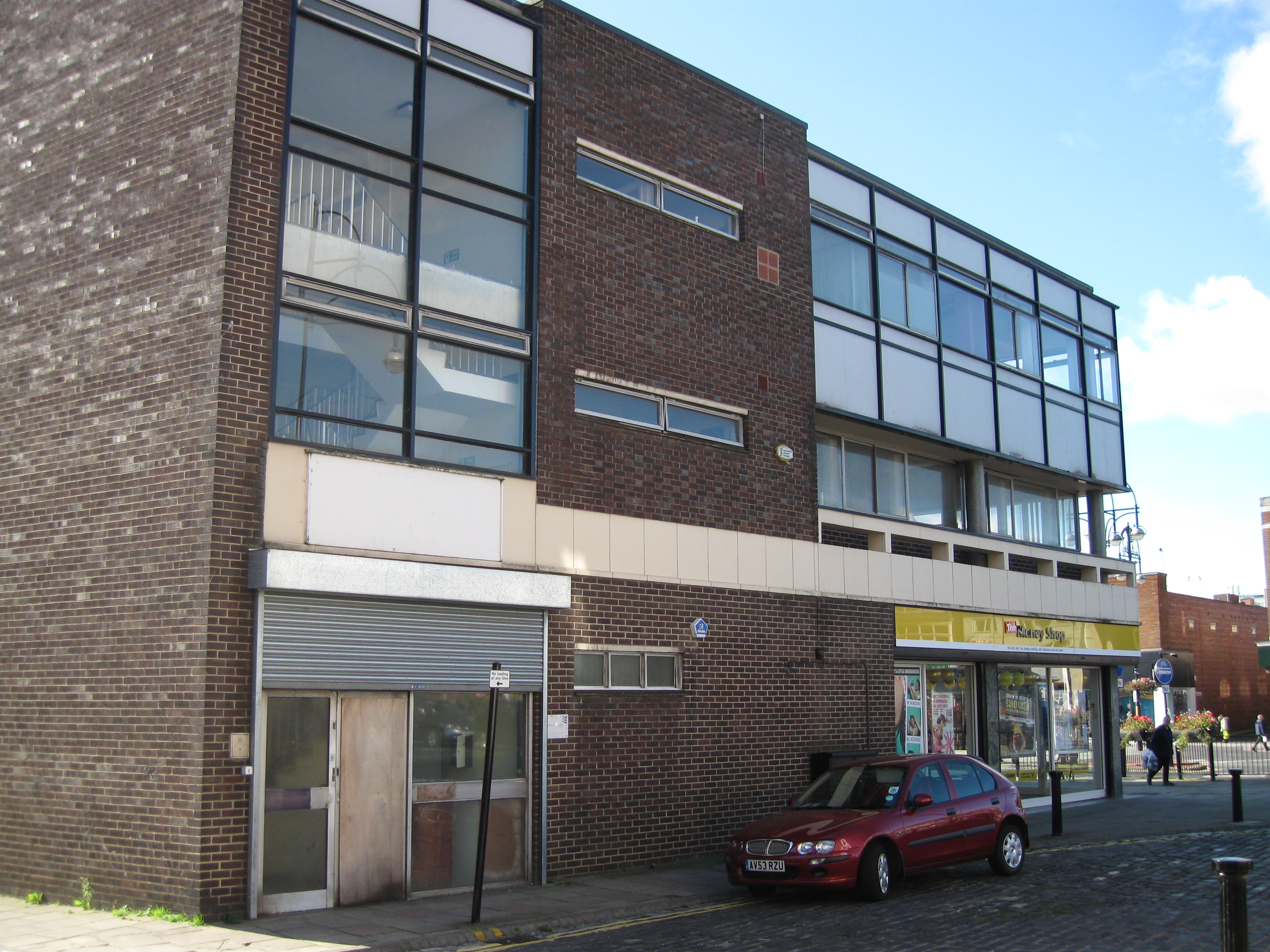 Lindsey House on the High Street