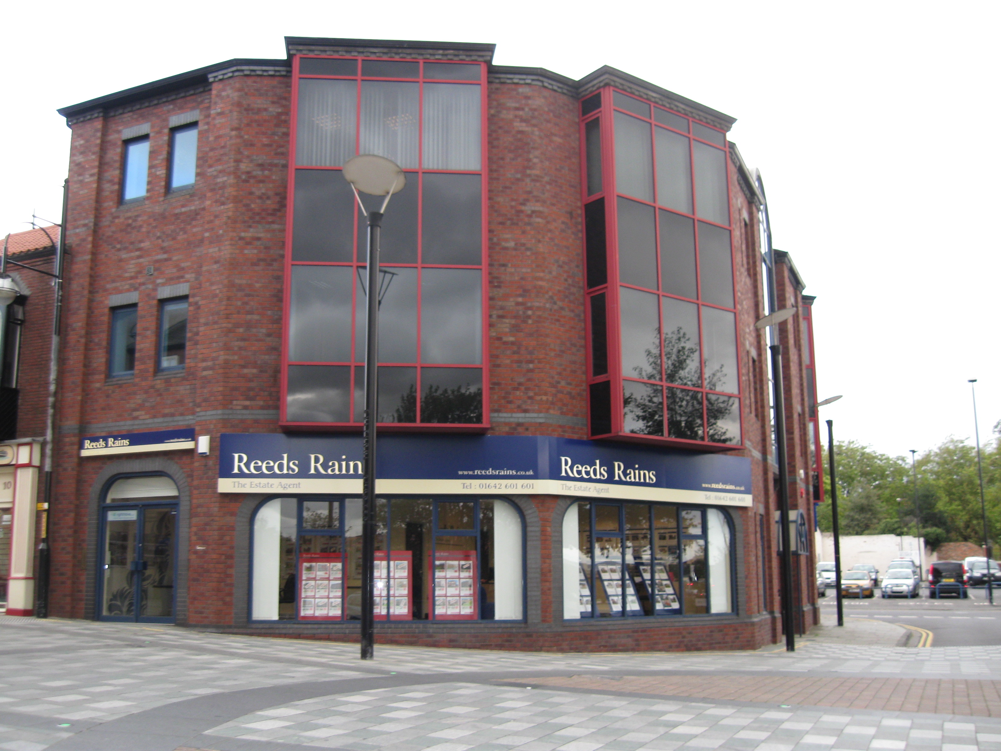 Oriel House, Calverts Lane