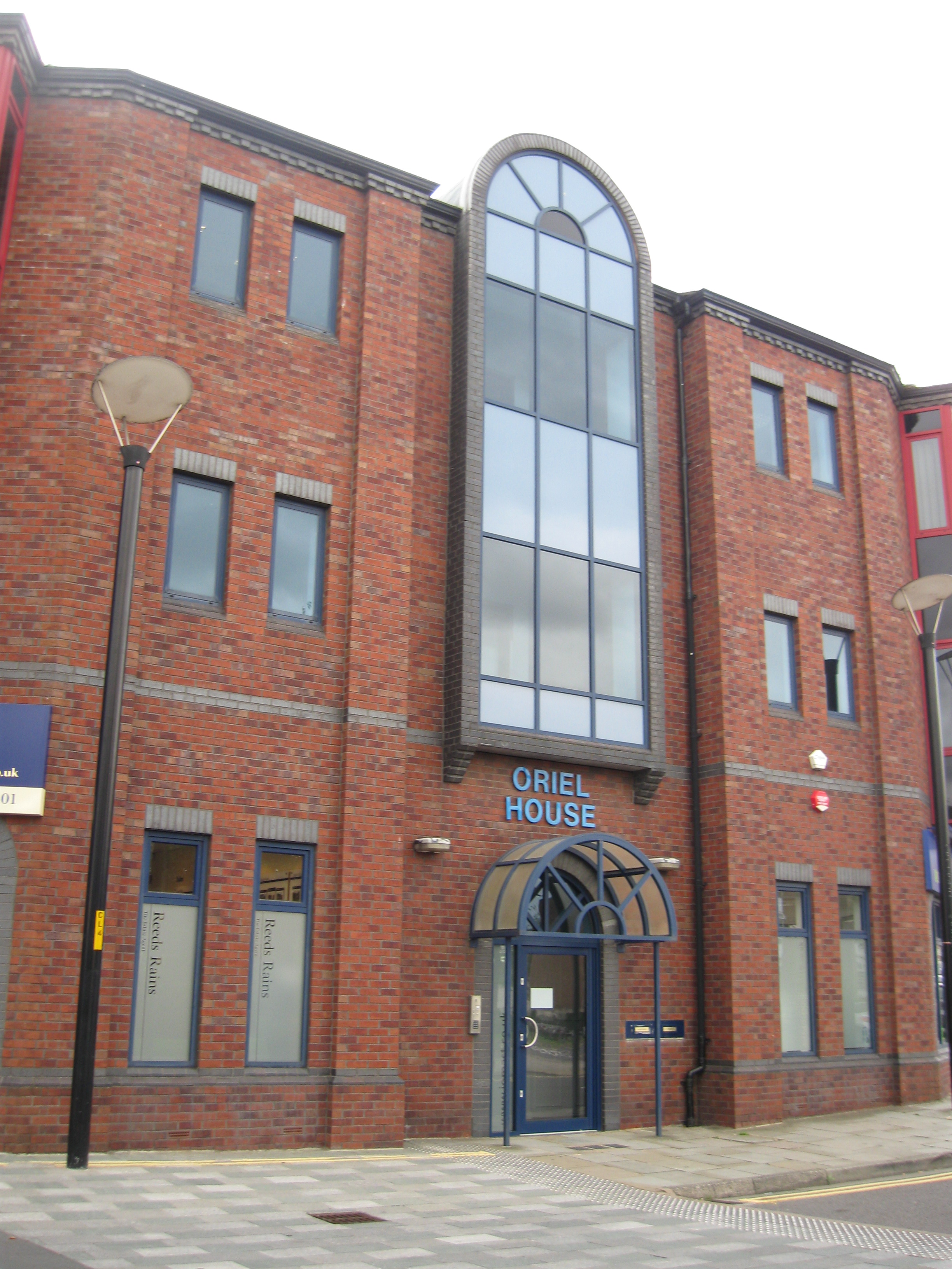 Oriel House, Calverts Lane