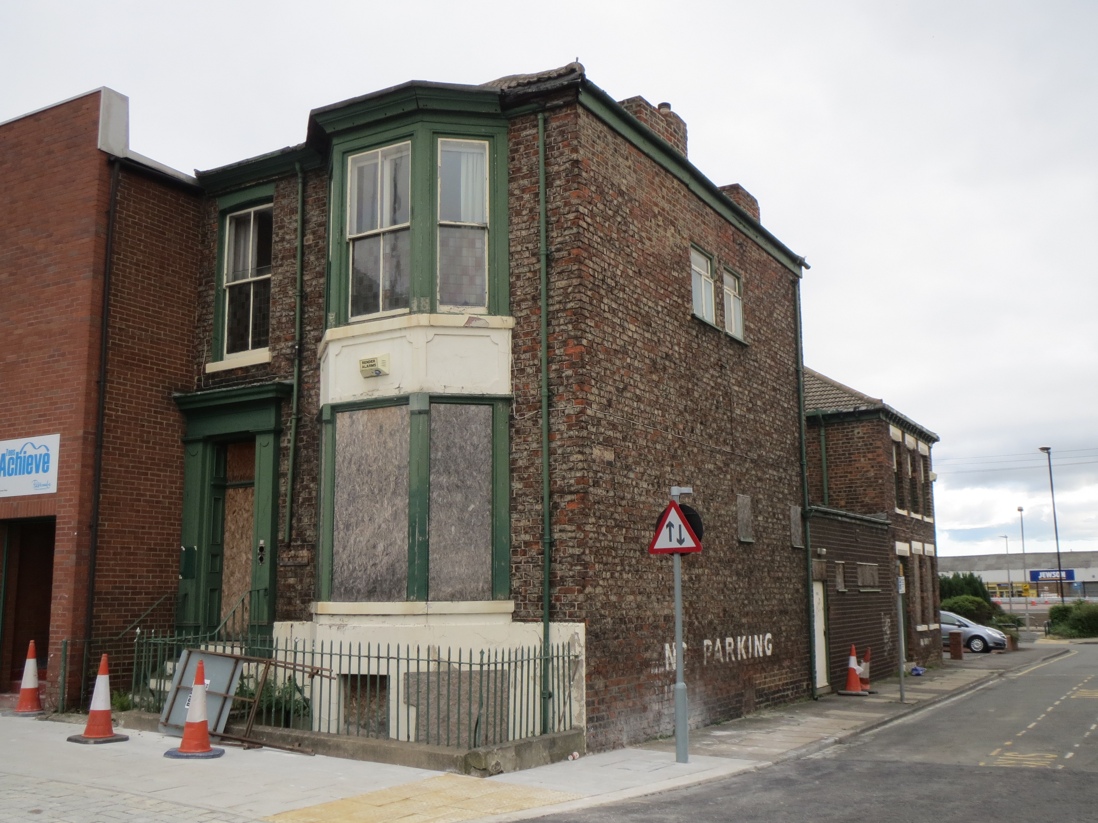 25 Bridge Road and 1a Wharf Street