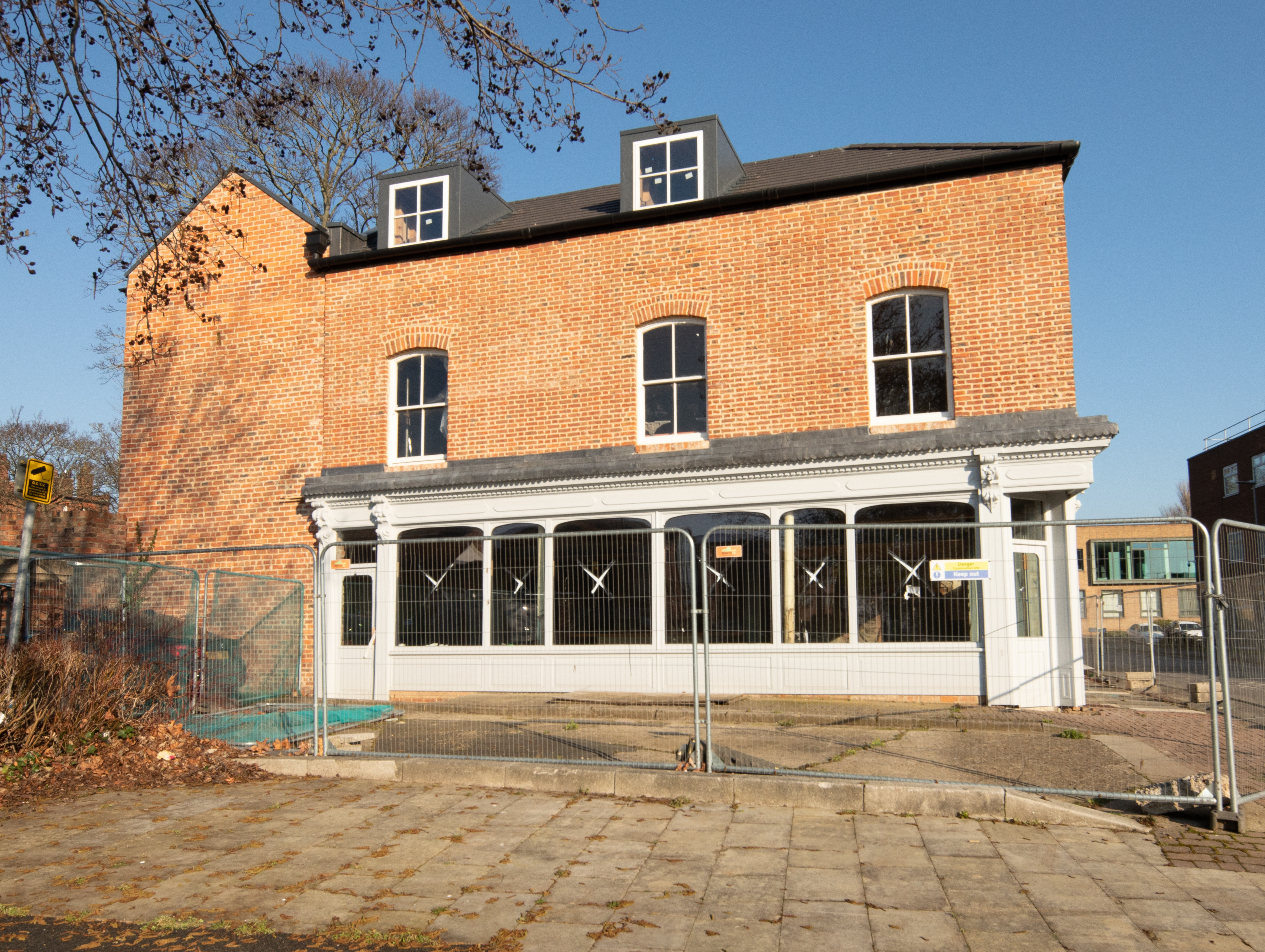 The Riverside Inn, Thistle Green