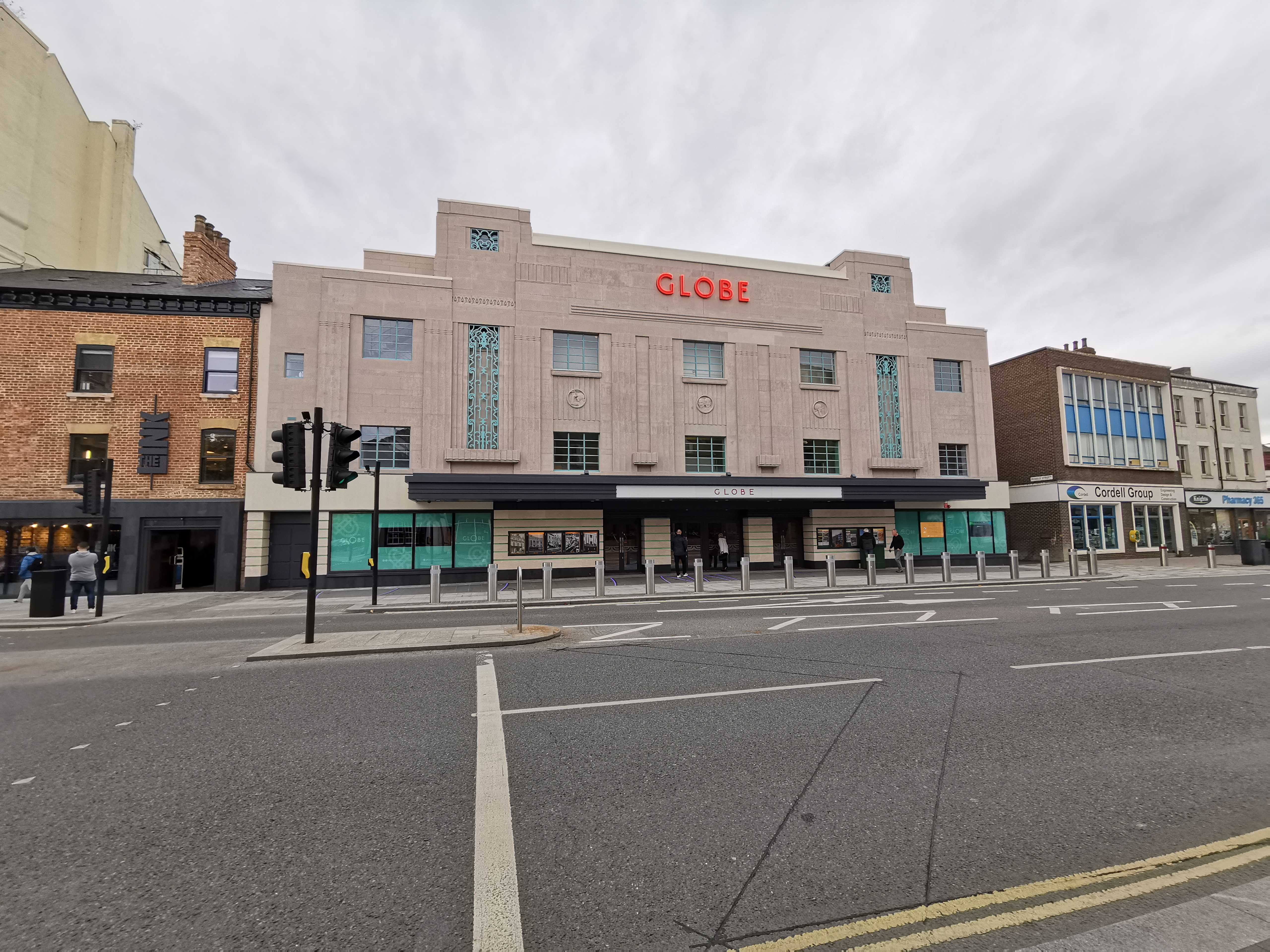 154-157 High Street The Globe