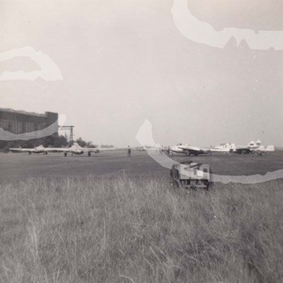 608 Squadron Vampires 1953